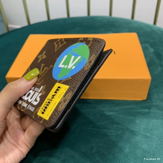 First bag VUITTON MULTIPLE WALLET LOUIS 0807